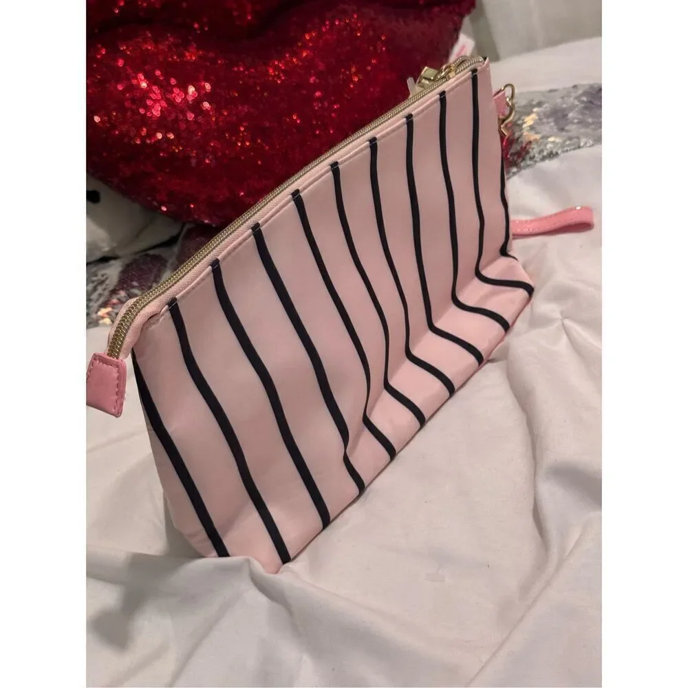 BJ betsey johnson vintage cupcake stripe  makeup cosmetic small bag heart